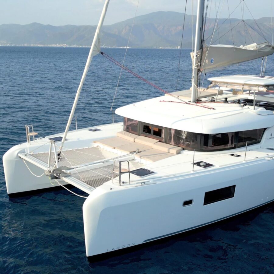 LAGOON 42