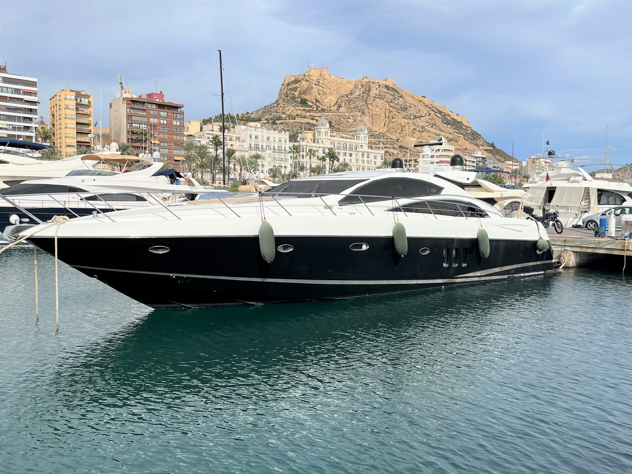 Sunseeker predator 72