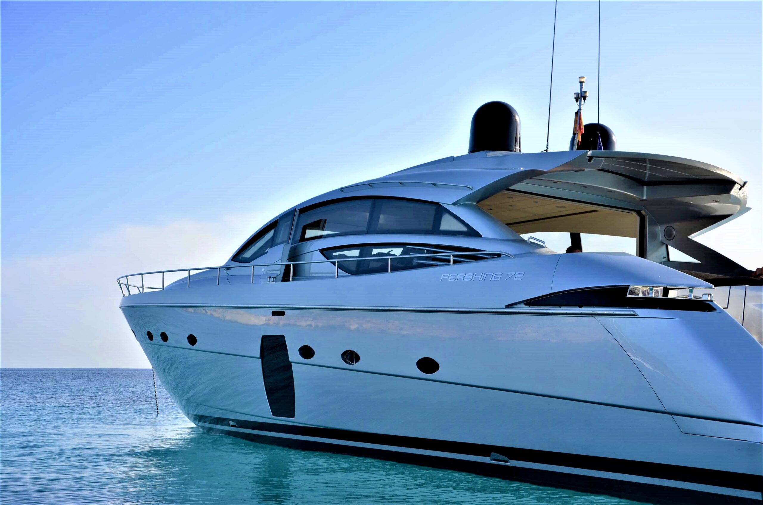 PERSHING 72